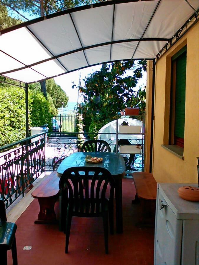 Residenza Montevile Di Spaccini Gabriella Понте-Сан-Джованни Экстерьер фото